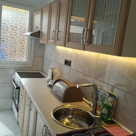 Lux Ionian St&apts أرغوستولي