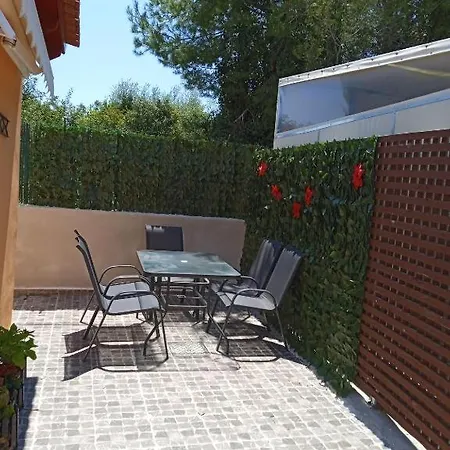 Апартаменты Lux Ionian St&apts
